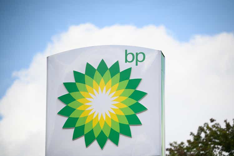 BP starts oil production from a major new platform offshore Azerbaijan