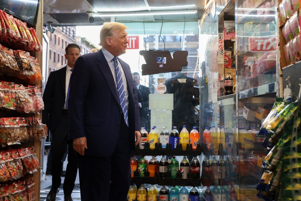 Bodega worker Trump went to visit in Harlem was in Dominican Republic