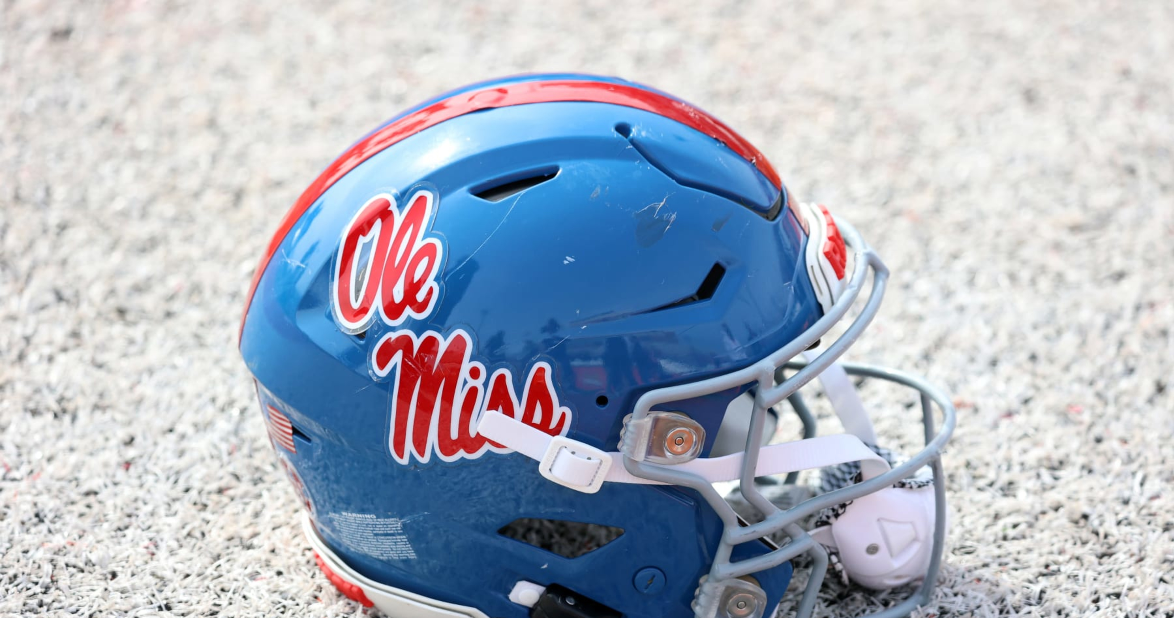 Akylin Dear Commits to Lane Kiffin, Ole Miss; No. 2 RB Recruit in Class of 2025