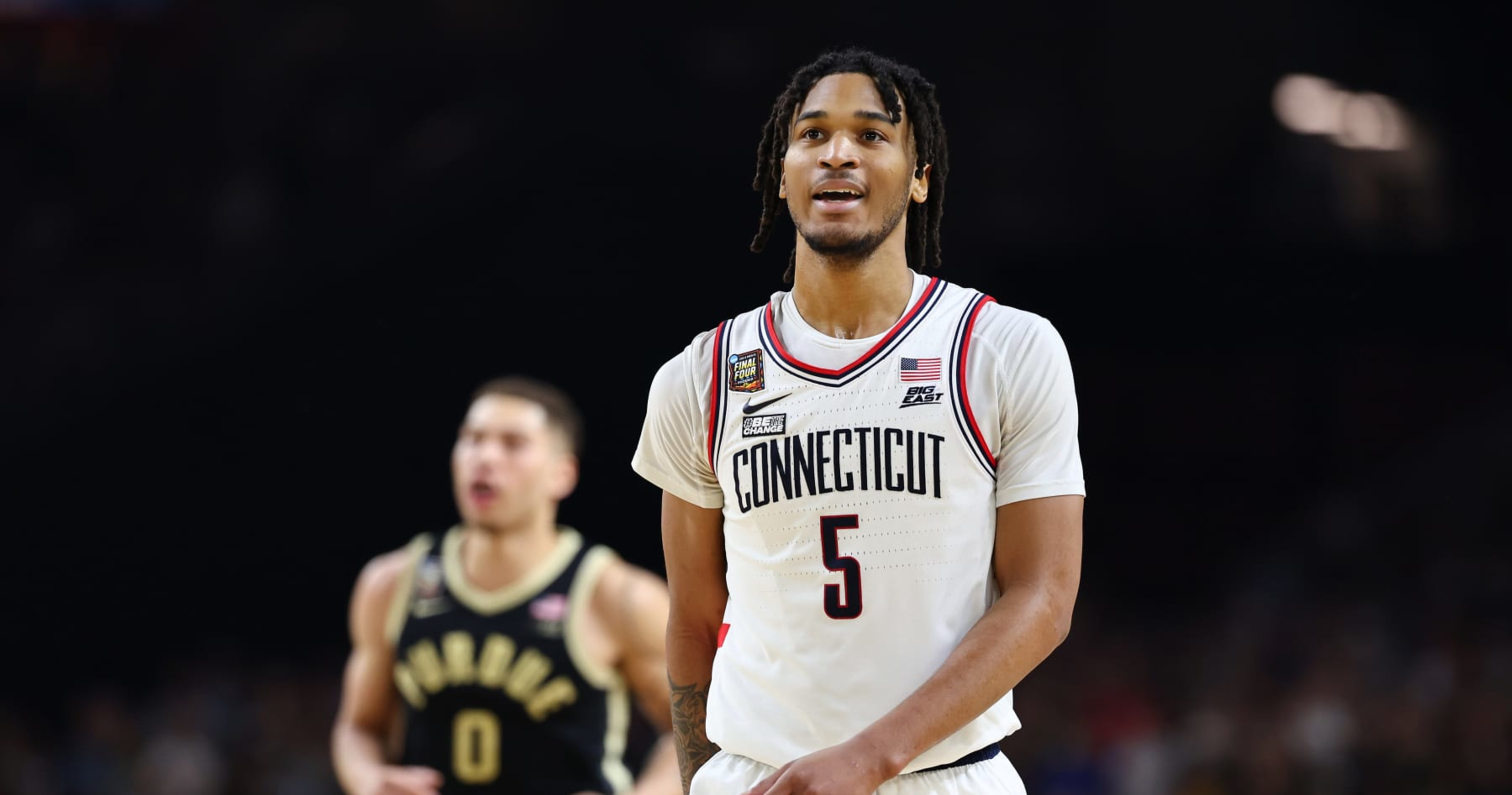 UConn's Stephon Castle Declares for 2024 NBA Draft; Projected Top-10 Pick