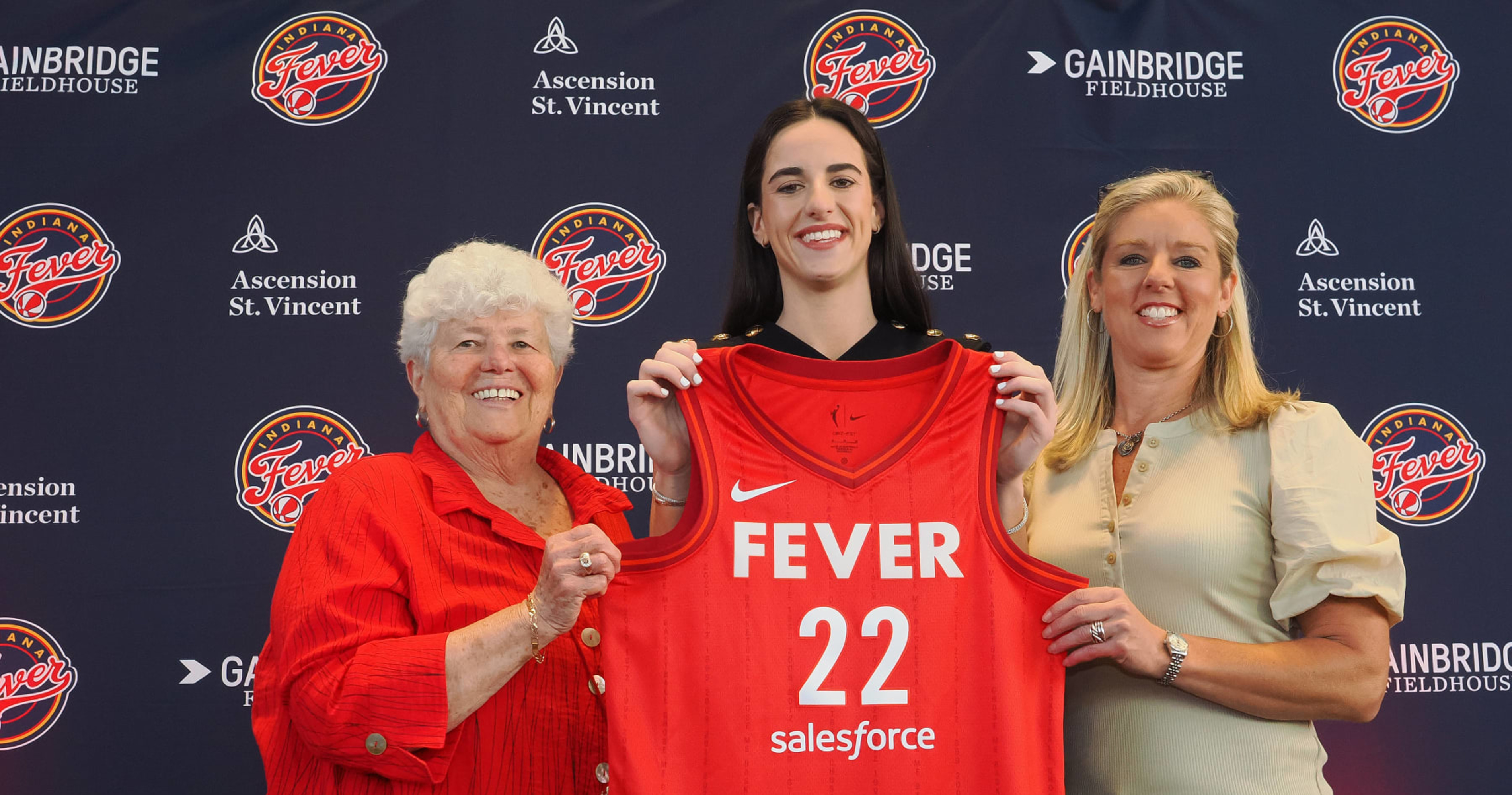 Caitlin Clark, Fever vs. Mystics Moved to Capital One Arena amid 2024 WNBA Hype