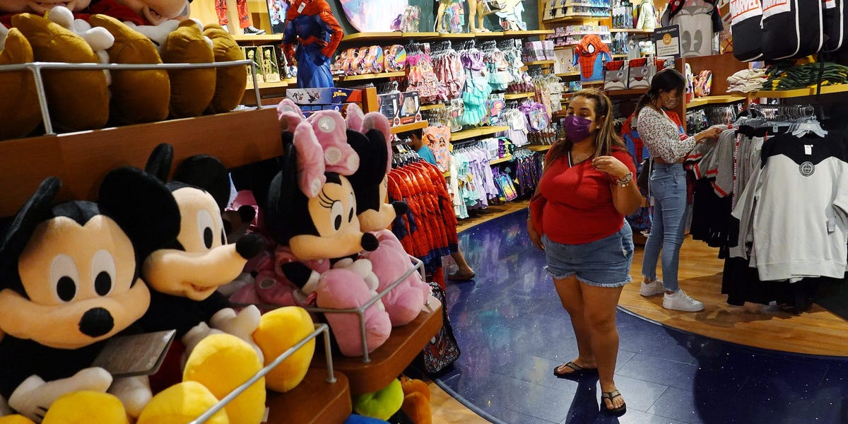 Throwback photos show what shopping at the Disney Store was like in its heyday