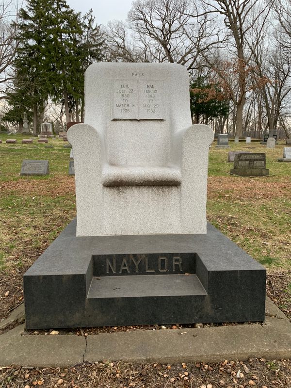 Easy Chair Grave in Geneva, Illinois