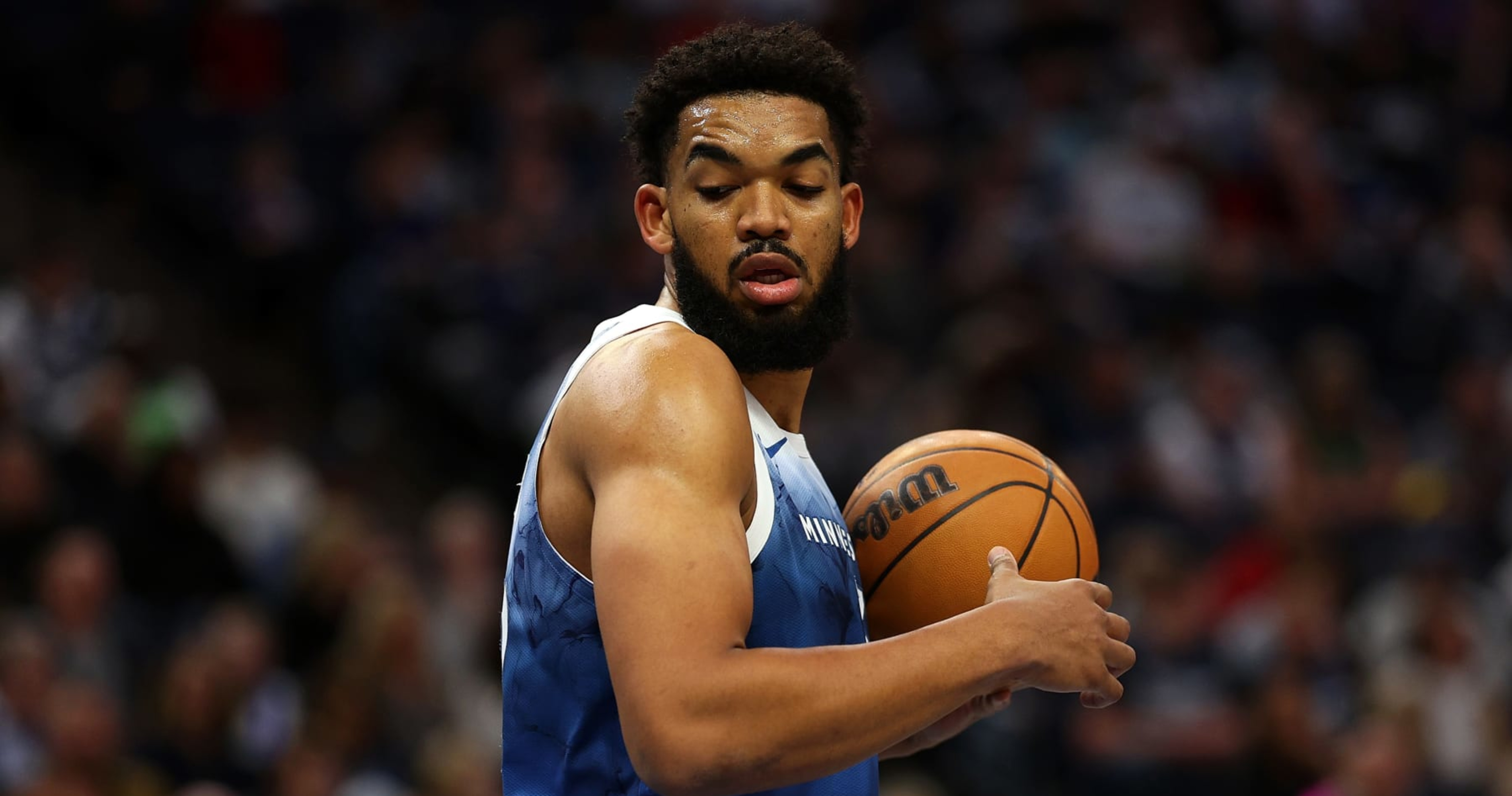 Karl-Anthony Towns Trade Rumors: Warriors Have 'Long Kept an Eye' on T-Wolves Star