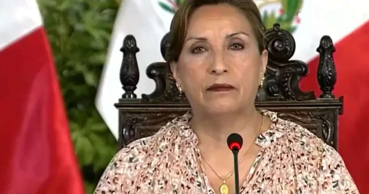 Presidente do Peru tem casa revistada devido a coleção de relógios Rolex