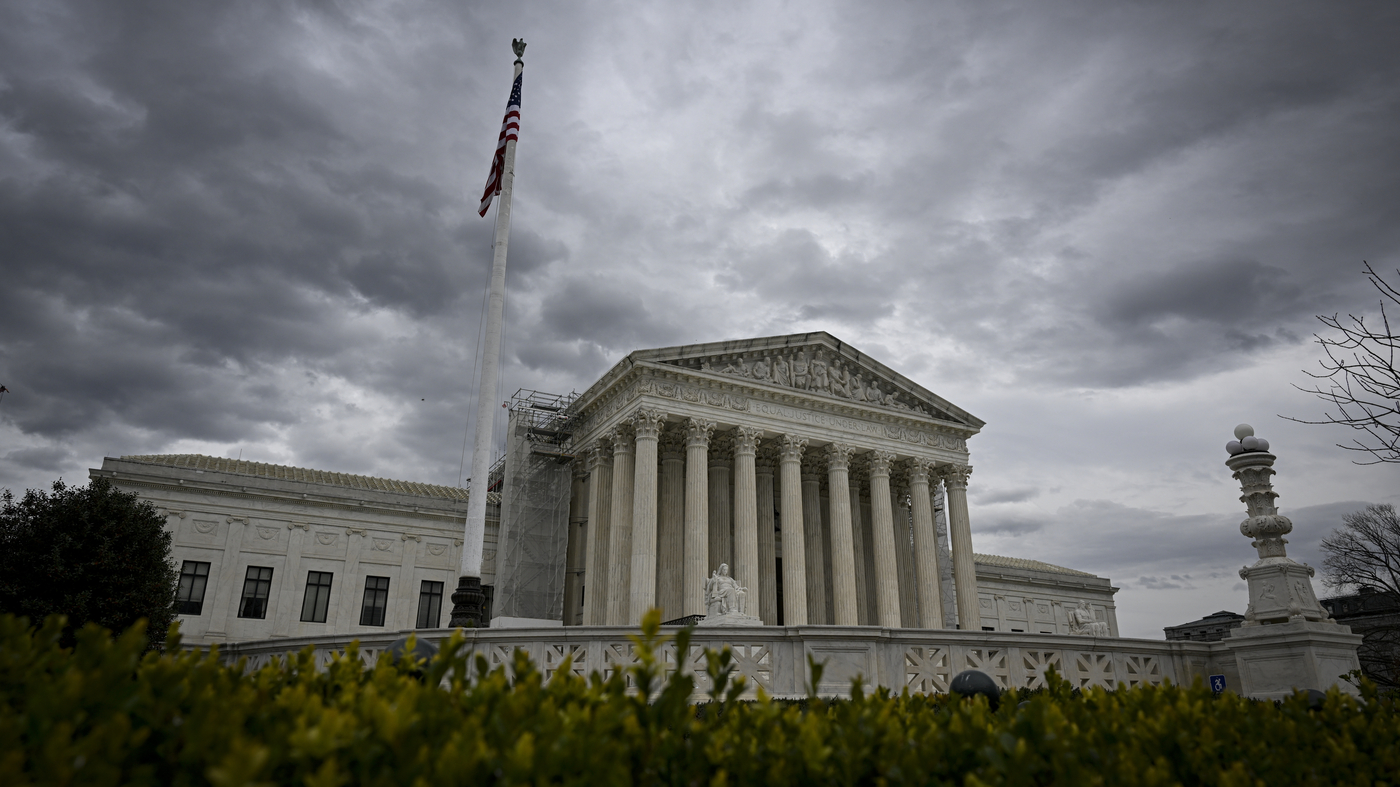 Justices seem skeptical of challenge to restrict access to abortion pill