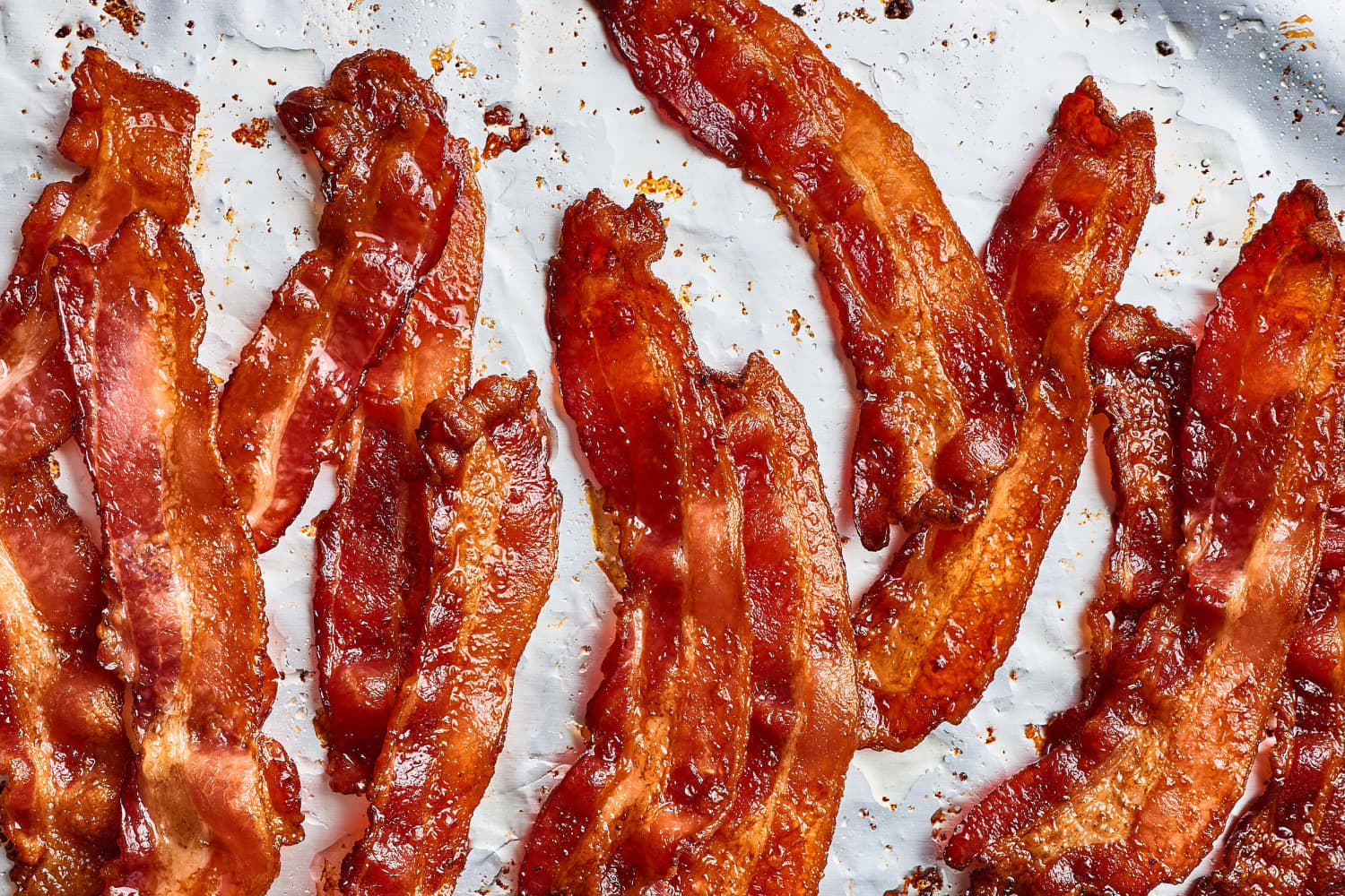 The Best Bacon I’ve Ever Tasted In My Entire Life Is from Pigs Raised on … Leftover Lifesavers and Country Music?!