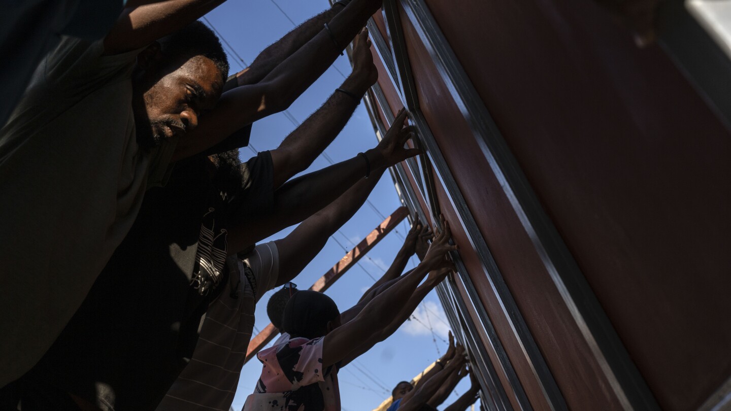 Haiti violence: Haitians scramble to survive as gang violence chokes capital