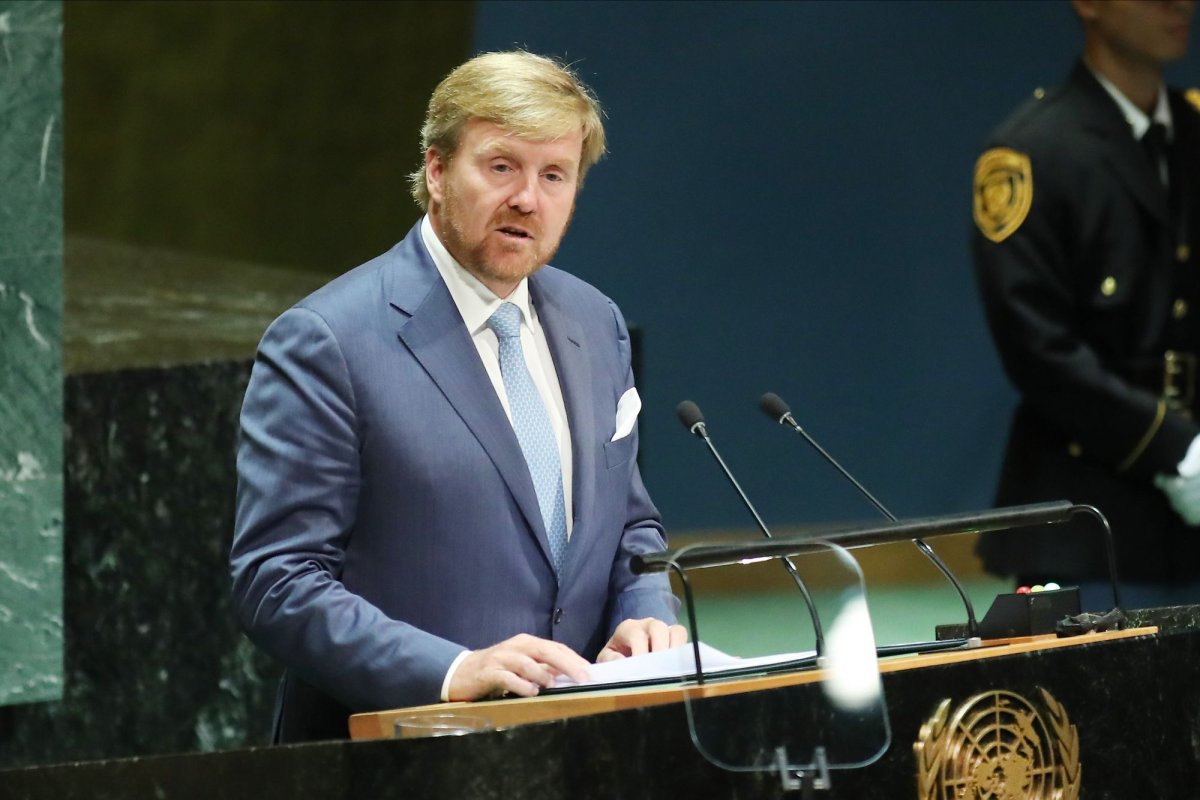 Netherlands' King Willem-Alexander acknowledges, apologizes for Dutch slave trade