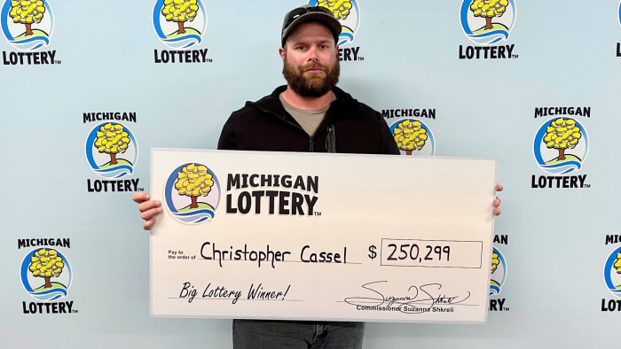 Livingston County man had ‘hard time believing’ he won $250K Michigan Lottery prize
