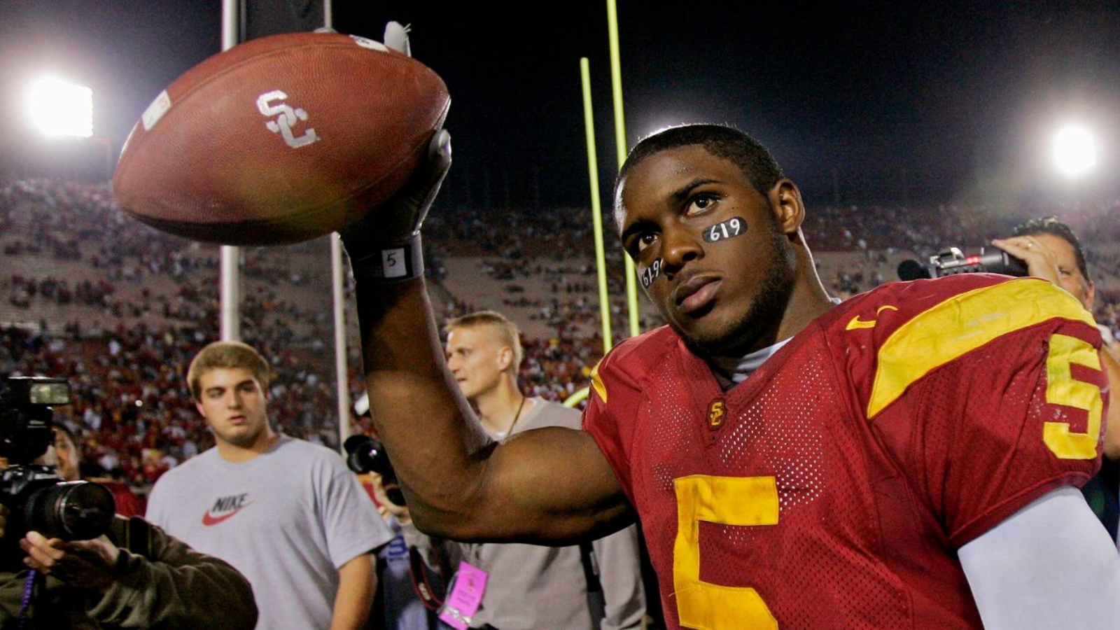 Reggie Bush to discuss return of his forfeited Heisman Trophy at Thursday news conference