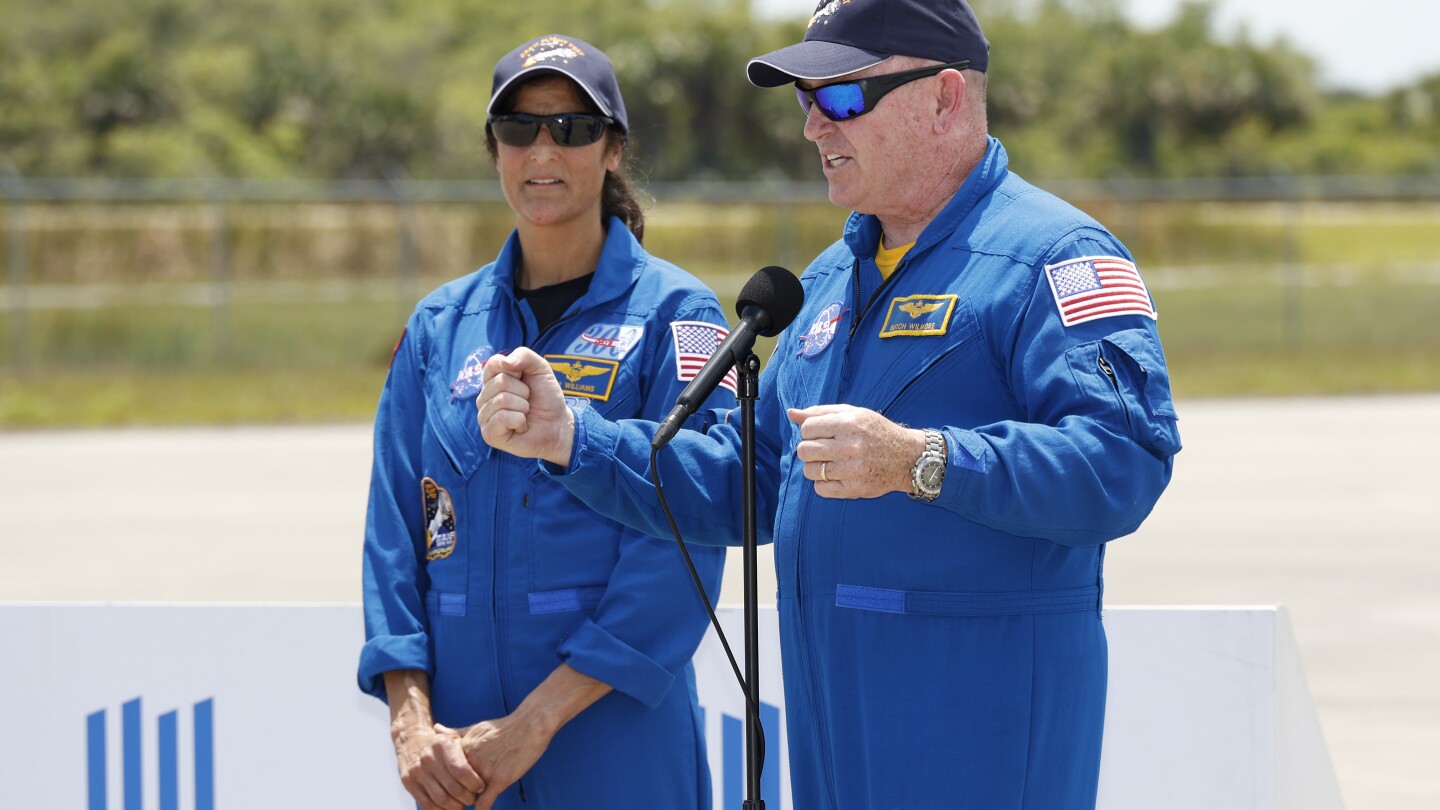 NASA astronauts arrive for Boeing’s first human spaceflight