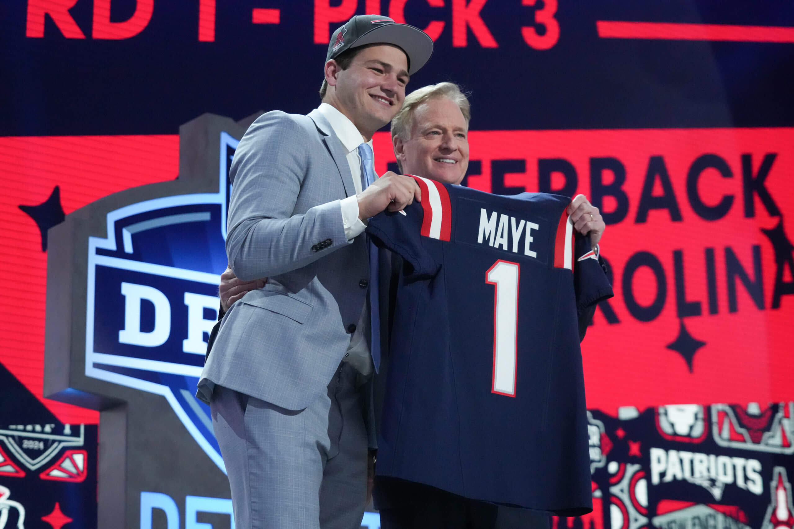 How the Patriots spurned trade offers and decided on QB Drake Maye at No. 3 in the draft