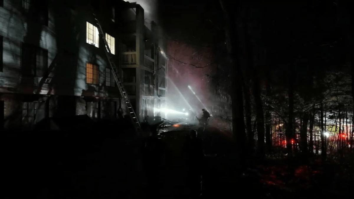Manchester, NH fire injures man, woman