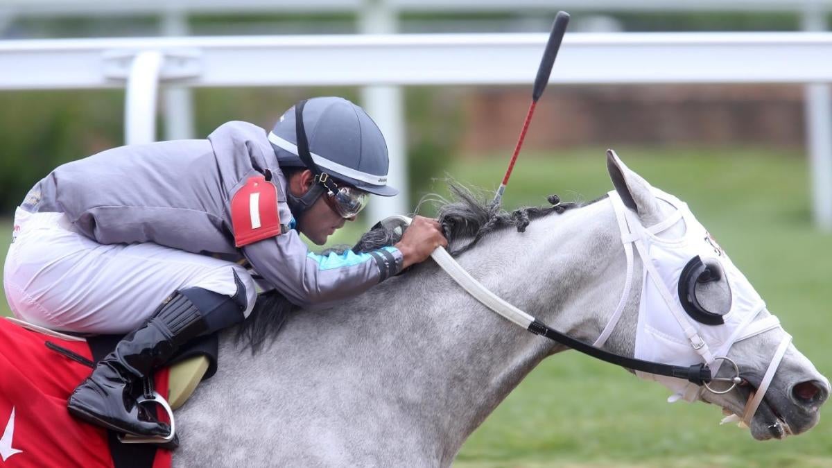 2024 Kentucky Derby horses, futures, odds, date: Expert who hit 10 Derby-Oaks Doubles says picks