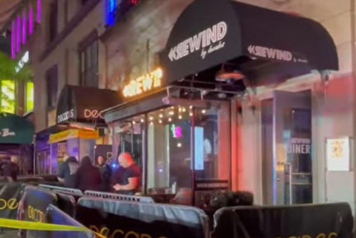 7 shot, 1 killed in pair of Washington D.C. nightclub attacks