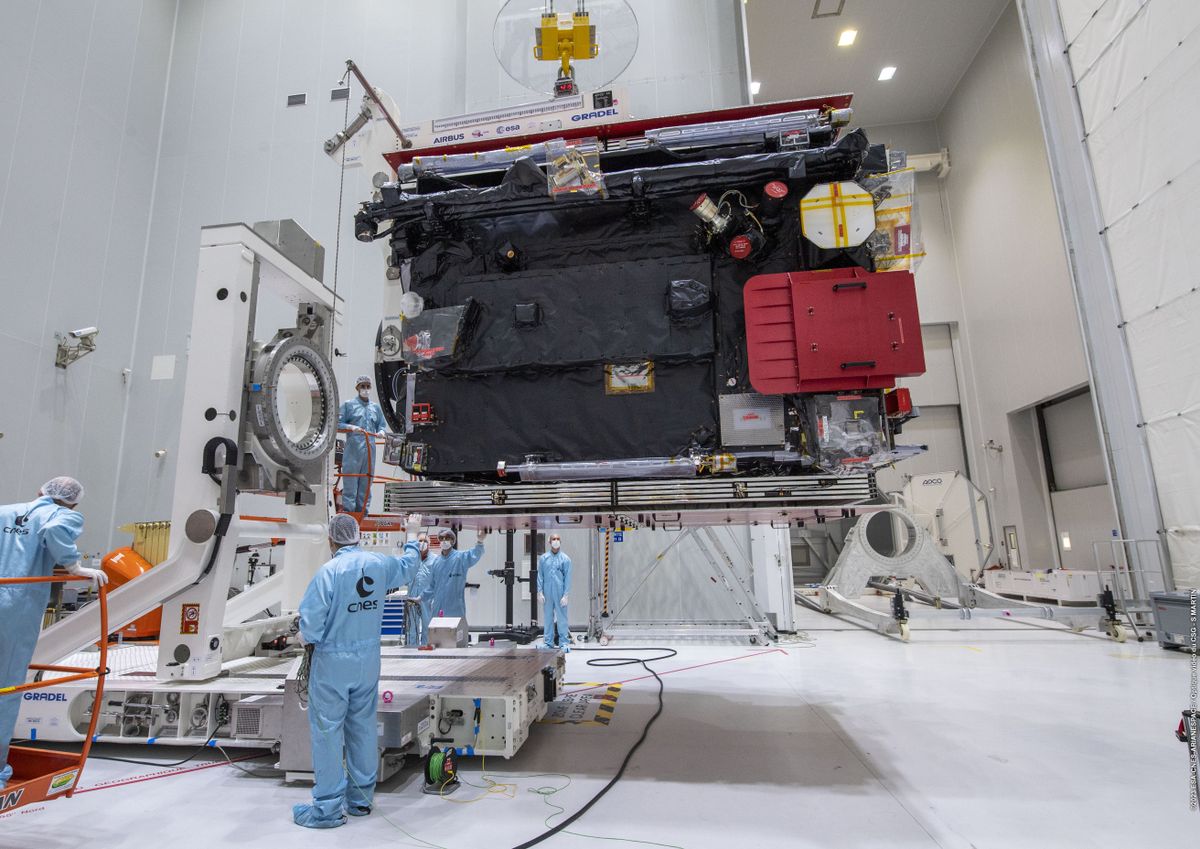 Europe's JUICE Jupiter spacecraft arrives at launch site
