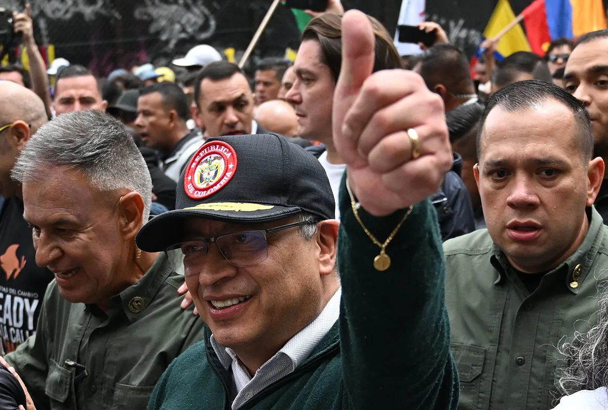 El presidente colombiano anuncia que romperá relaciones con Israel por tener un Gobierno "genocida"