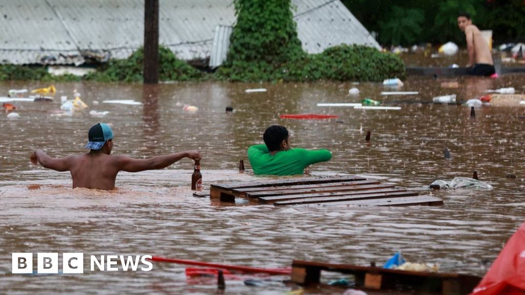 Dam bursts and death toll rises in Brazil floods