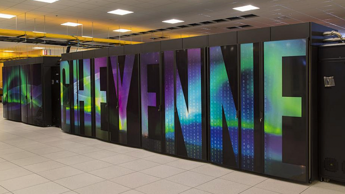 Gut gebrauchter Supercomputer für 480.000 US-Dollar versteigert