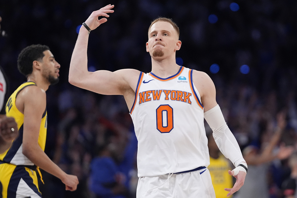 Knicks' Donte DiVincenzo's game-winner sinks Pacers in Game 1