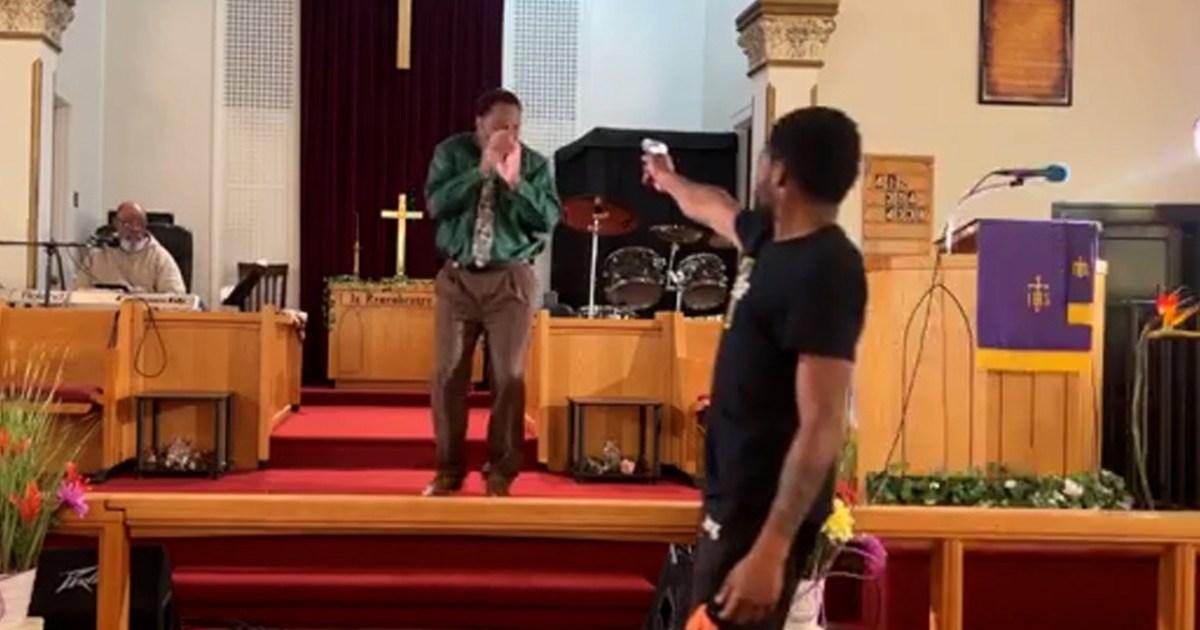 Pastor narrowly avoids being shot in middle of Sunday sermon