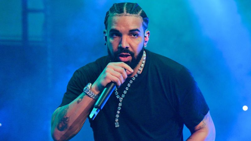Drake’s security guard shot outside the artist’s Toronto home
