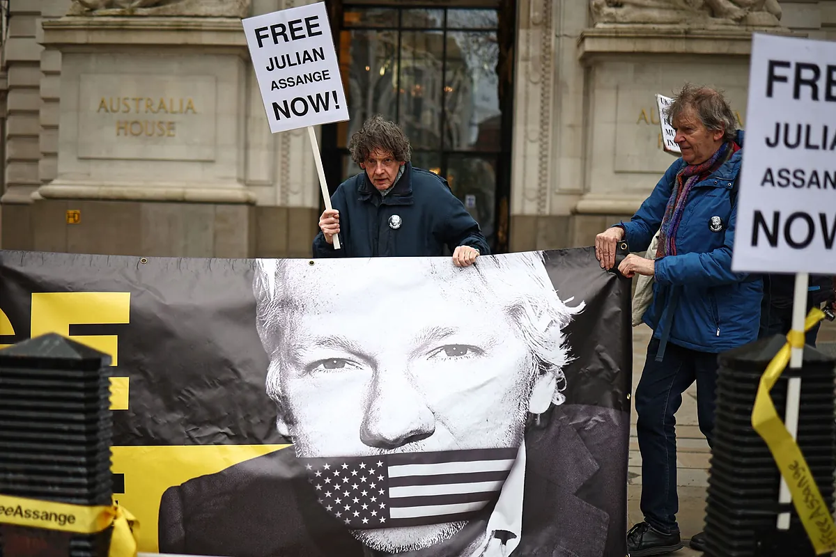 Biden dice que EEUU "está evaluando" poner fin al proceso legal contra Julian Assange