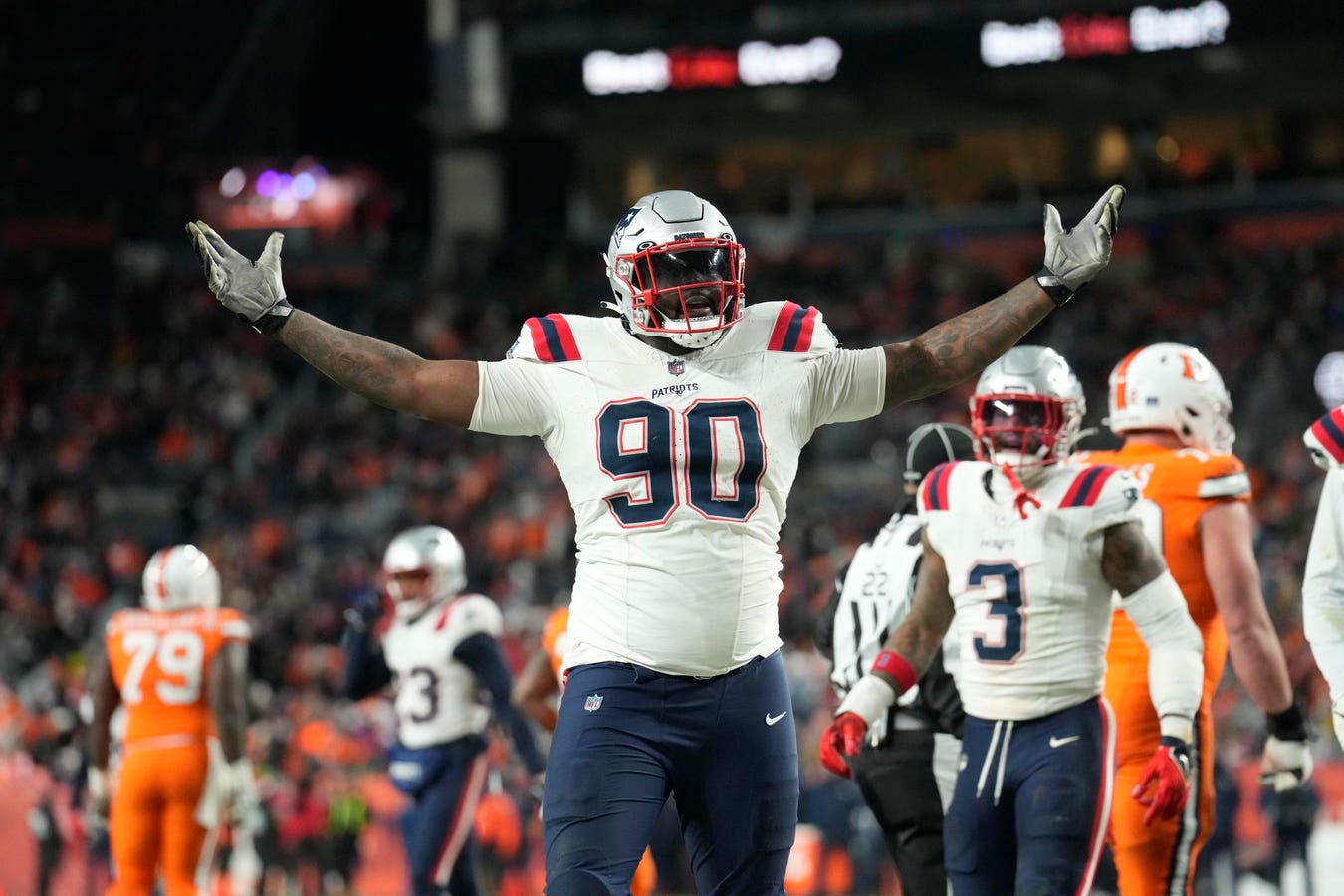 Patriots Lock In Defensive Tackle Christian Barmore On Reported Four-Year Extension