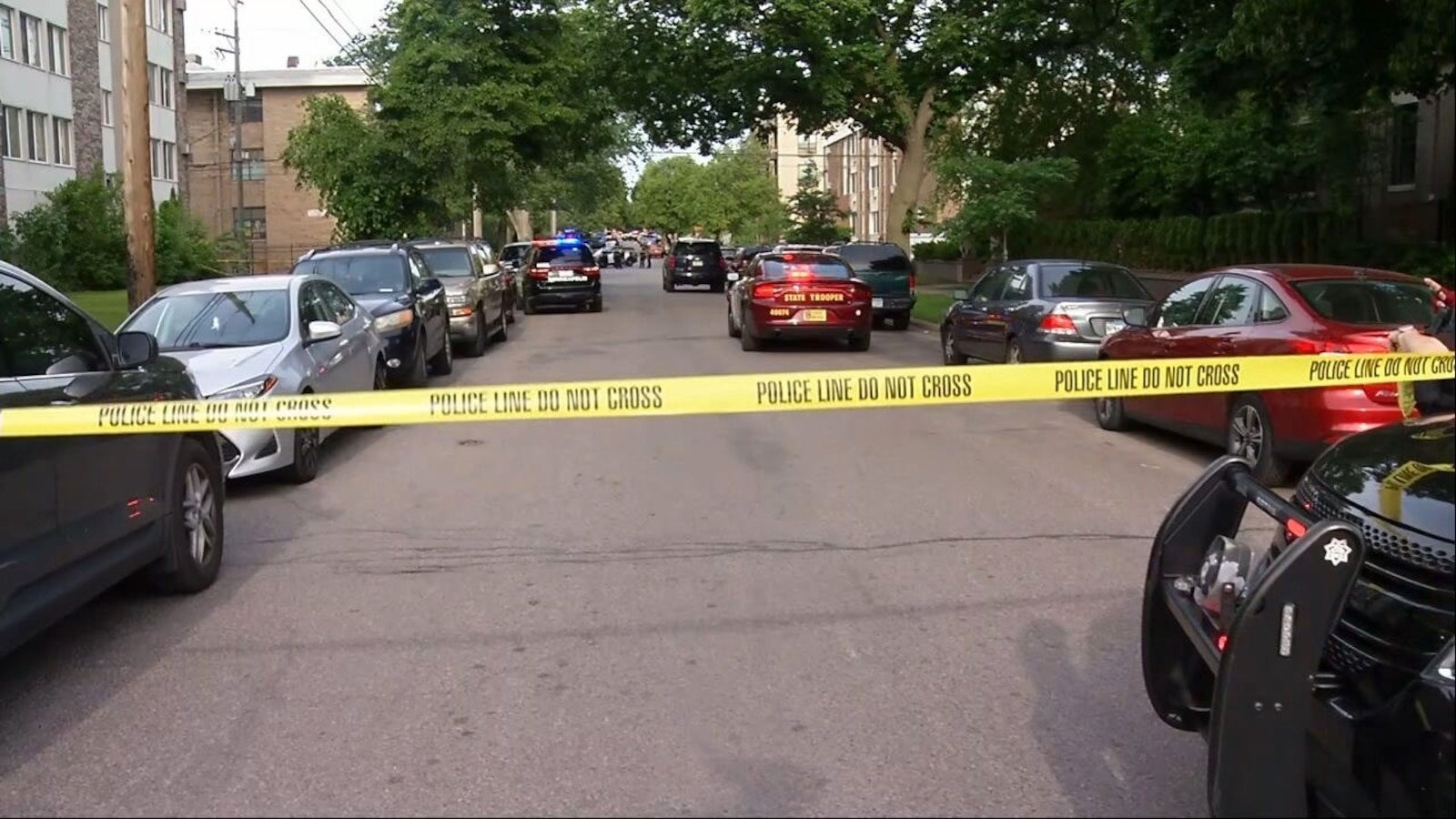 4 civilians and 2 police officers injured in 'active incident' in Minneapolis: Police