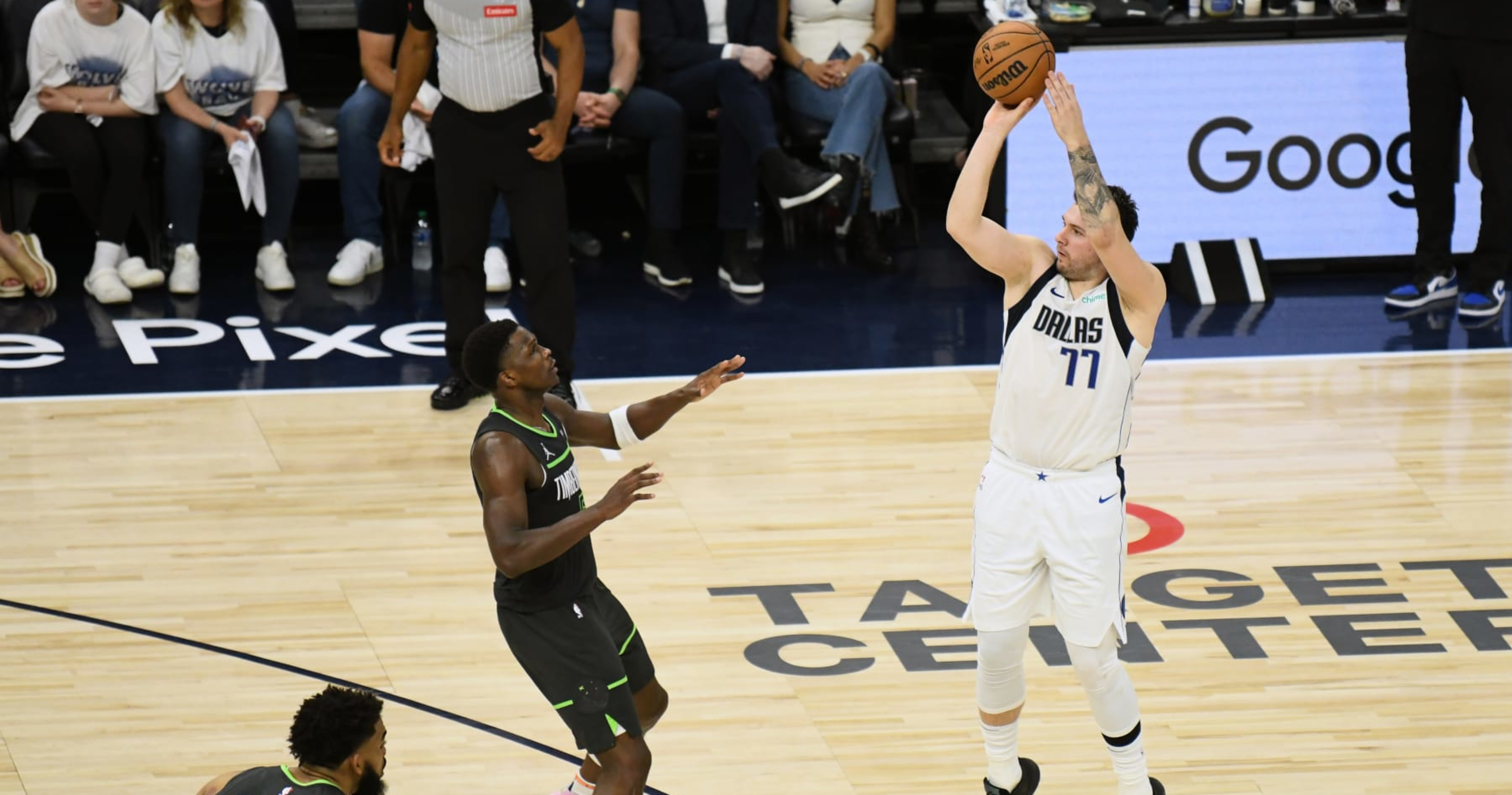 Luka Dončić, Kyrie Thrill Fans as Mavs Beat Anthony Edwards, Wolves, Reach NBA Finals