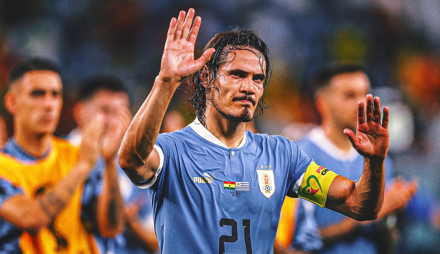 Uruguay striker Edinson Cavani retires from international soccer weeks before Copa America