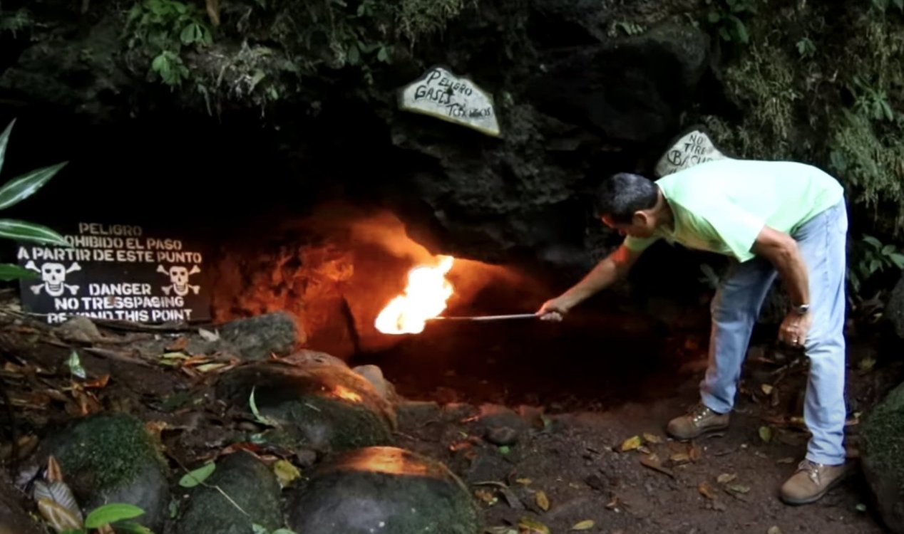 Costa Rica's 'Cave of Death' kills anything that ventures inside