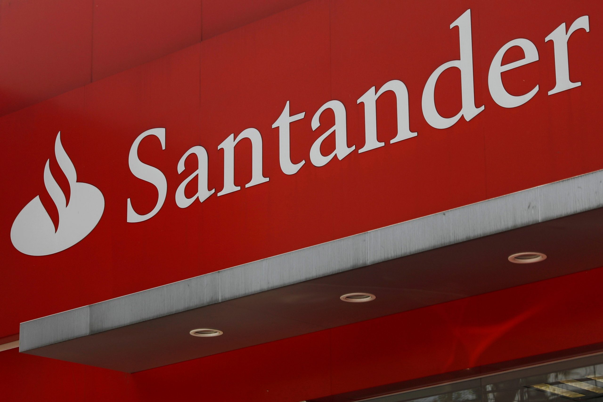 El Banco Santander confirma un ‘Ataque no autorizado’ a los datos de sus clientes en España y Latinoamérica