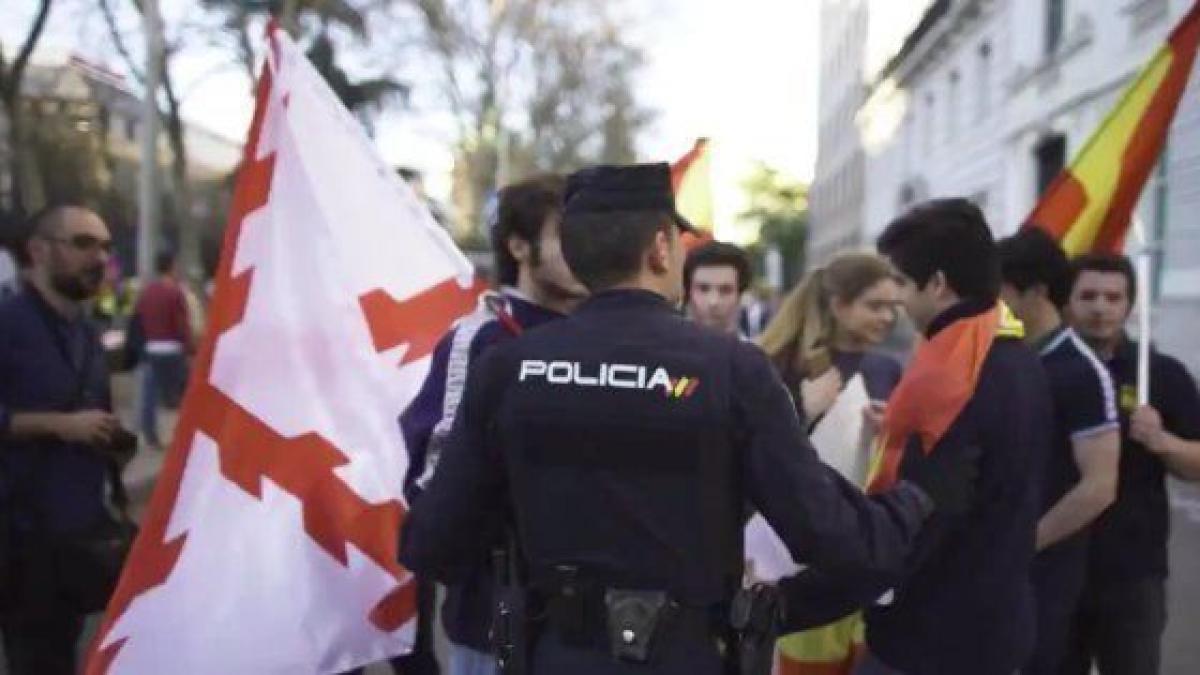 Una uruguaya que vive en España cuenta lo que suele hacer allí la Policía: aquí es difícil que pase