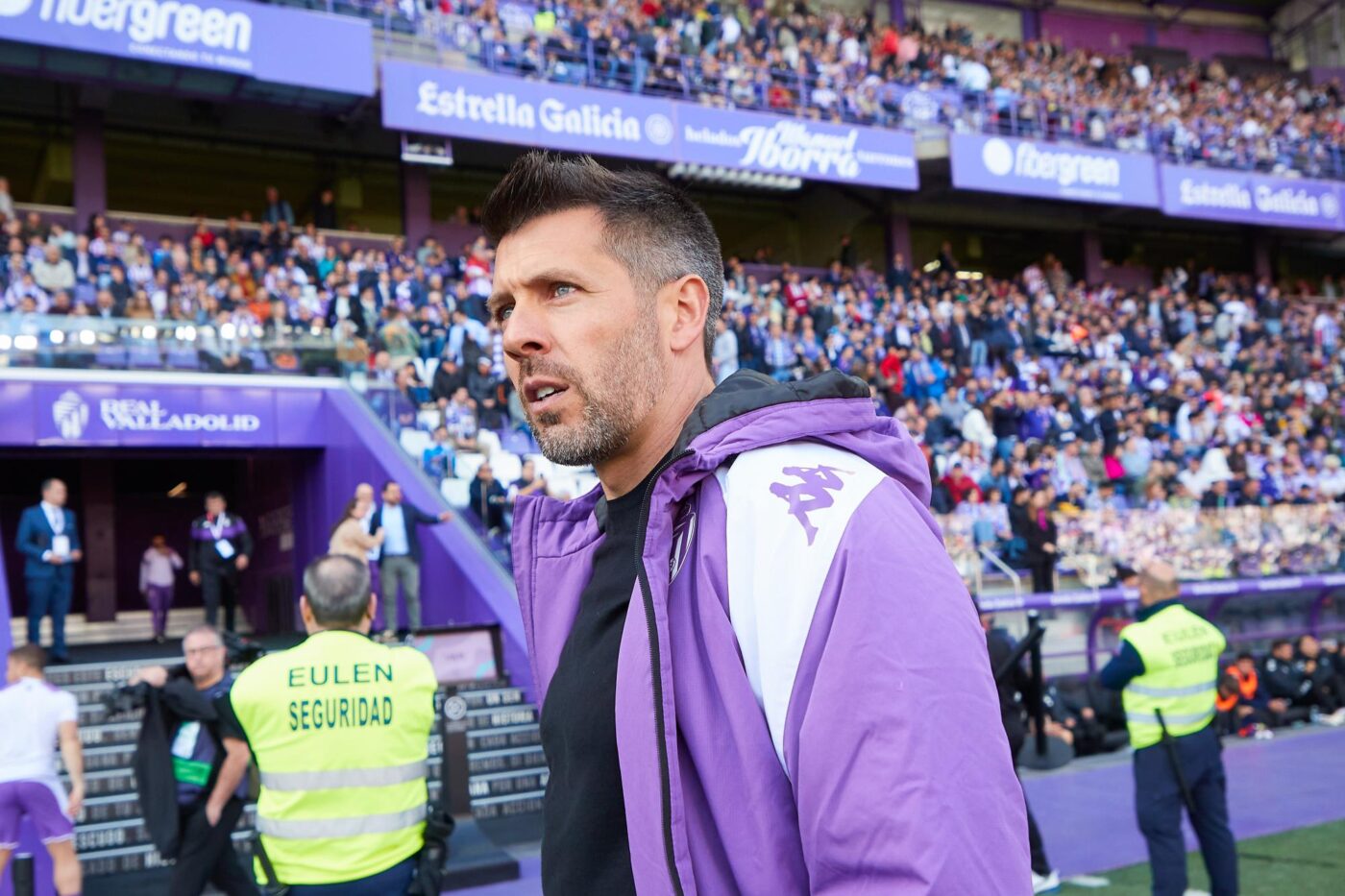 L’improbable chant entonné par le coach de Valladolid