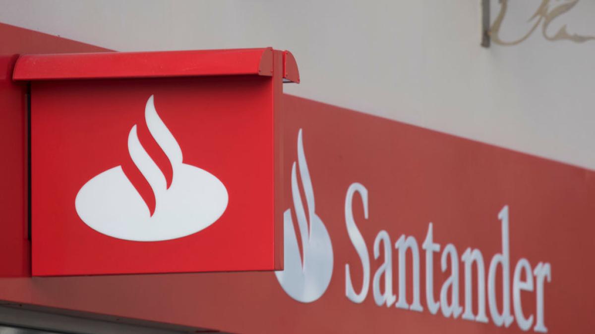 El Banco Santander alerta de un "acceso no autorizado" a los datos de sus clientes en España