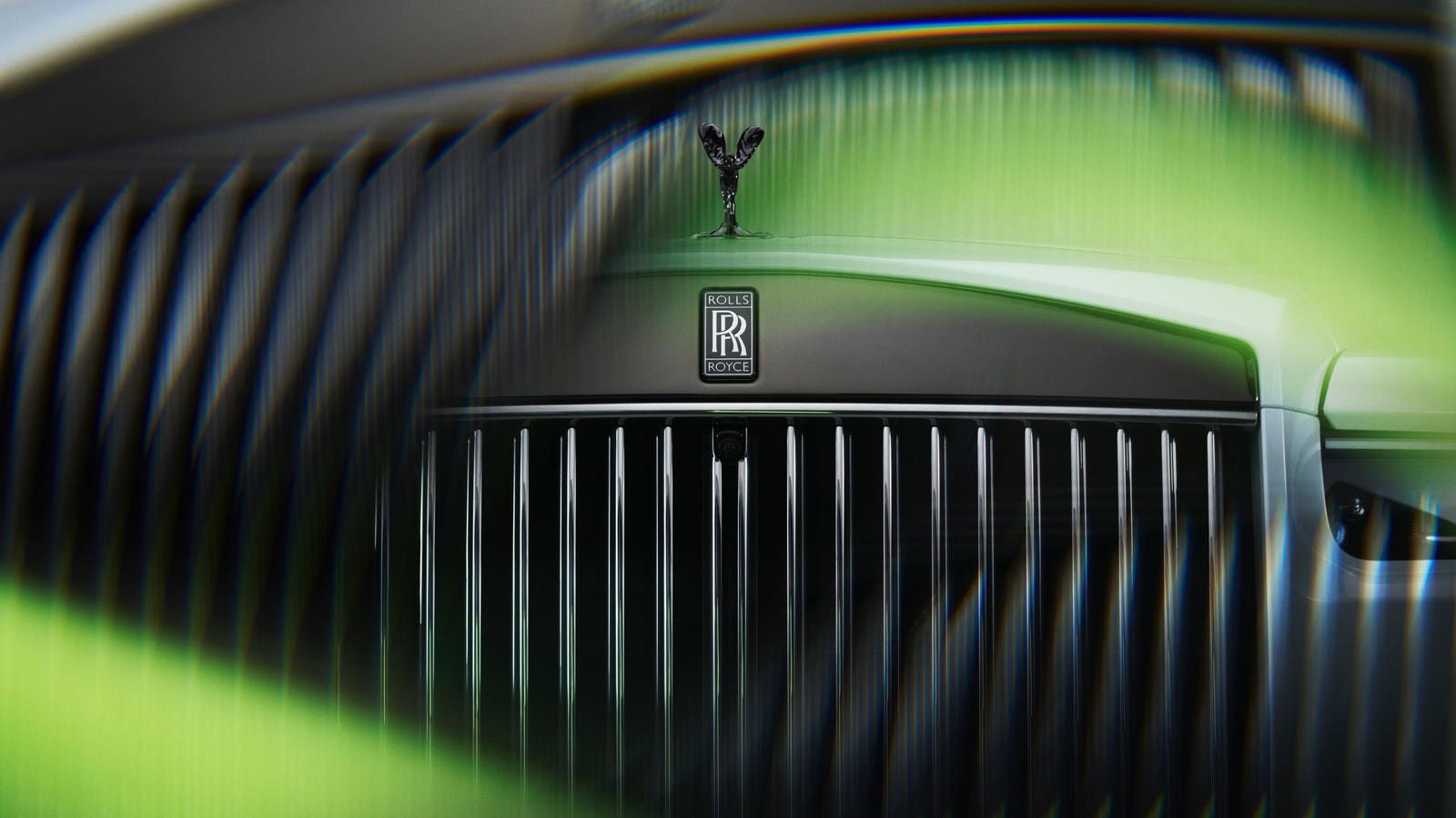 Discover The Features Of The New 2025 Rolls-Royce Cullinan Black Badge