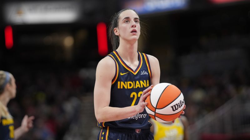 Caitlin Clark makes WNBA history in Indiana Fever defeat to Los Angeles Sparks