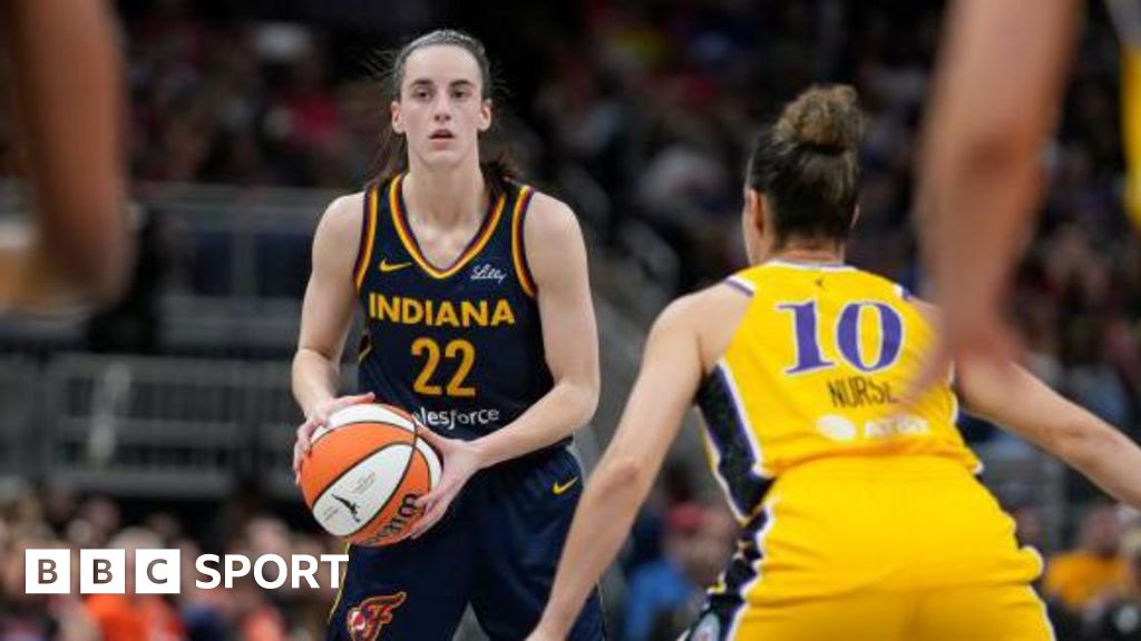 Indiana Fever beaten despite Clark's 30 points