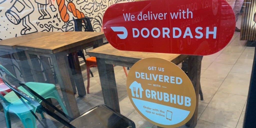 A GenX chef says he's weaning off food delivery apps like DoorDash and Uber Eats because of 2 big downsides. Here's what he's doing instead.