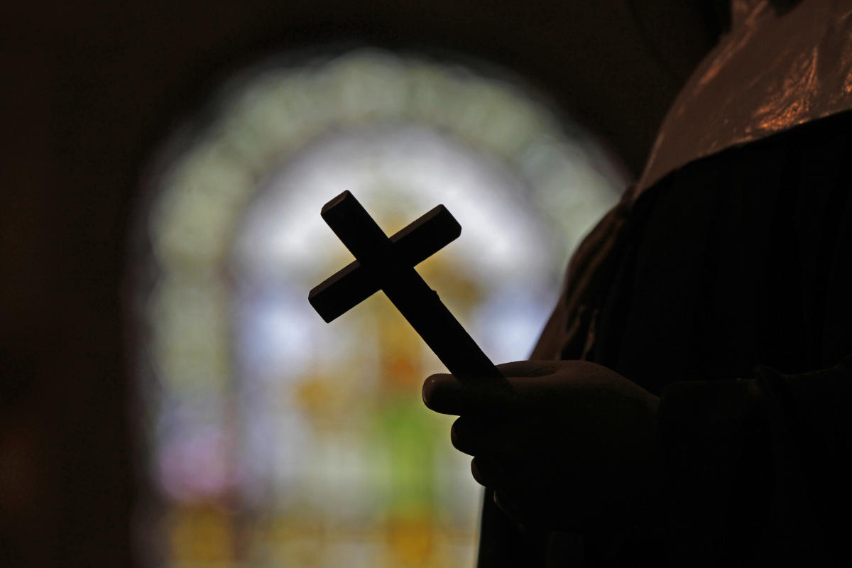 Expanding clergy sexual abuse probe targets New Orleans Catholic church leaders