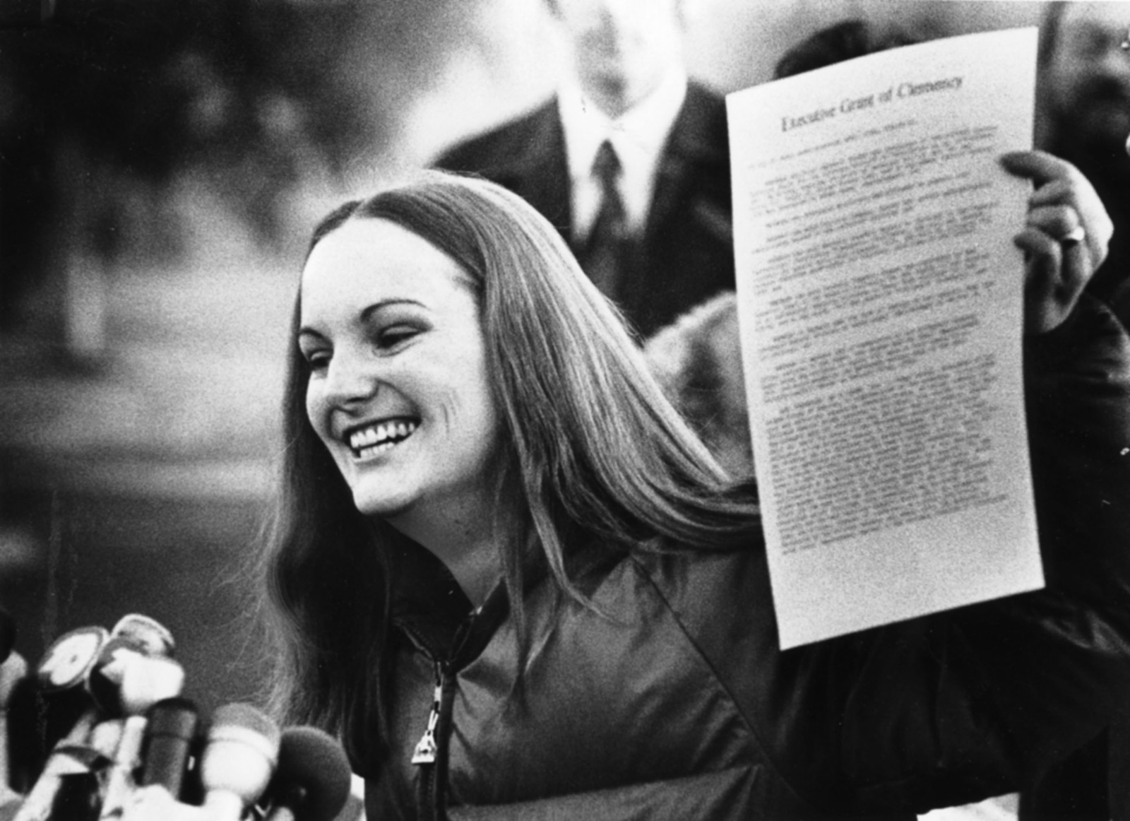 Patty Hearst, la multimillonaria que fue secuestrada y torturada y se convirtió en revolucionaria