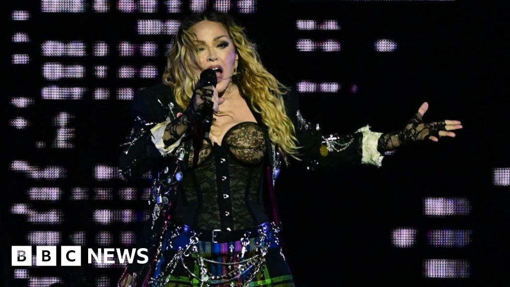 Madonna's free Brazil show draws 1.5 million fans