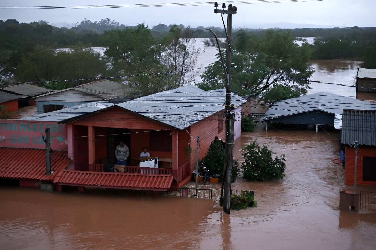 Dams strain as water, death toll keep rising in south Brazil