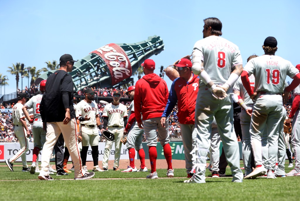 Phillies stave off SF Giants' sweep after benches clear