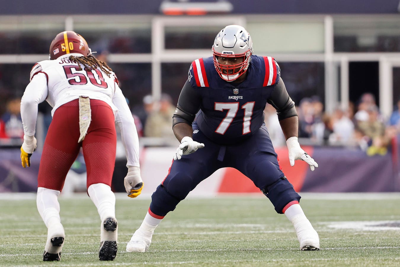 Versatile Mike Onwenu Expects To Stay At Right Tackle For The Patriots In 2024