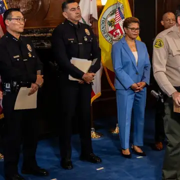 Eight arrested in multi-million dollar retail theft operation, Los Angeles County sheriff officials said