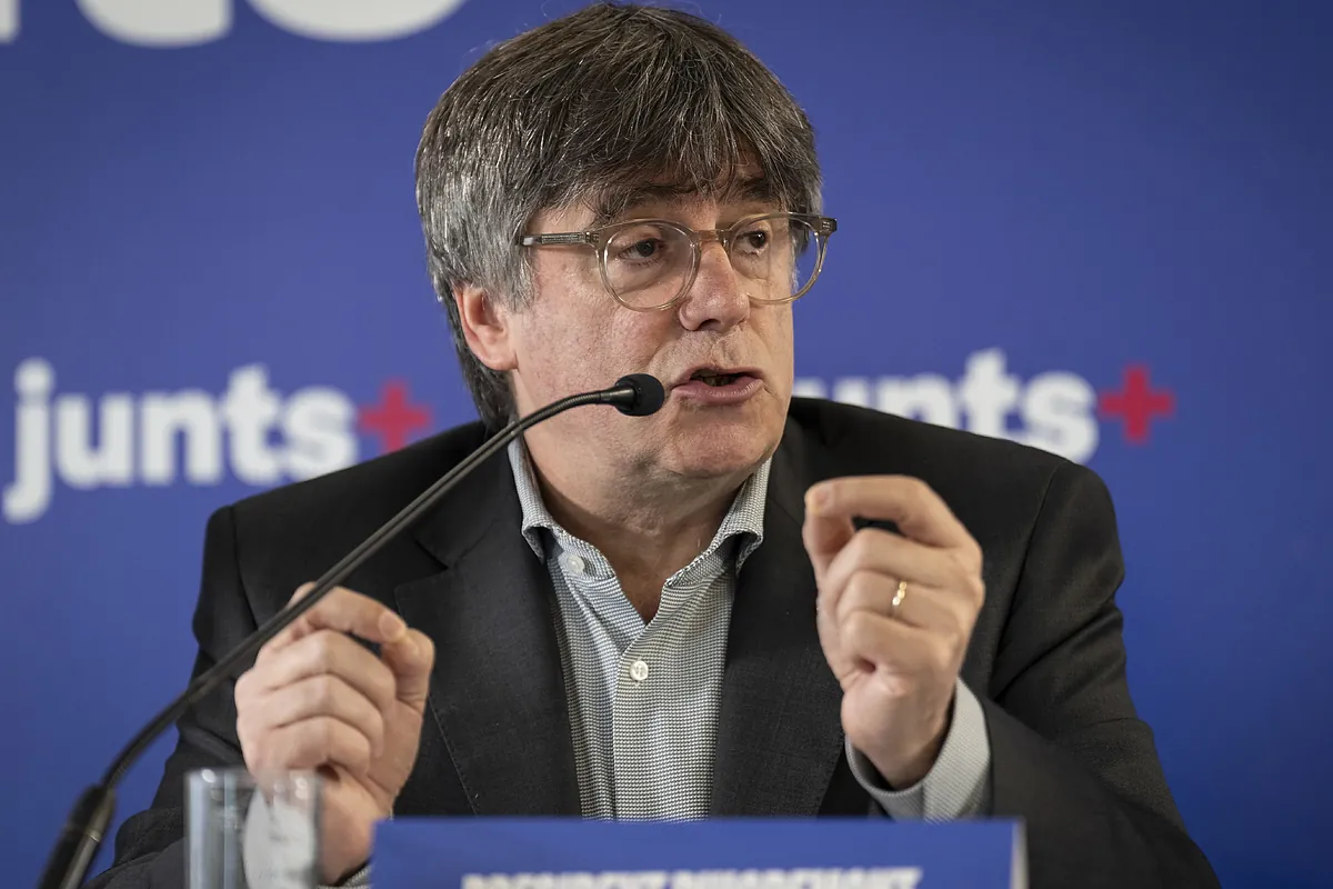 Puigdemont avisa que agotará "hasta el final" sus opciones para presentarse a la investidura: "El señor Sánchez gobierna en minoría"