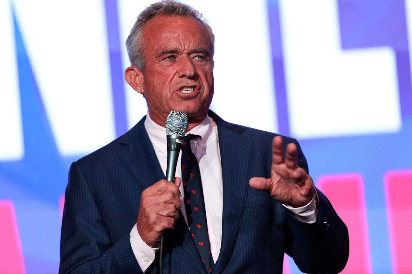 RFK Jr. Sues Top Election Official In Nevada Over Ballot Requirement